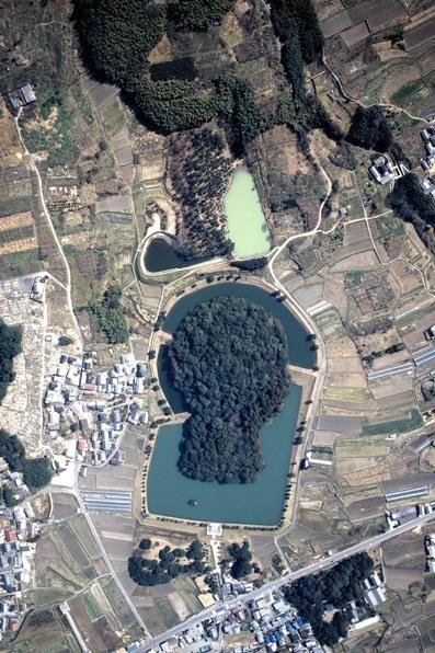 行燈山古墳航空写真